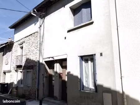 maison de village 3 pièces 60 m²