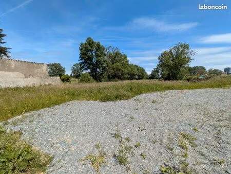 terrain 622 m² amberieux en dombes