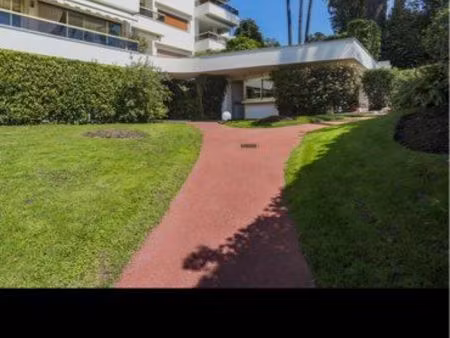 studette et deux pieces californie cannes