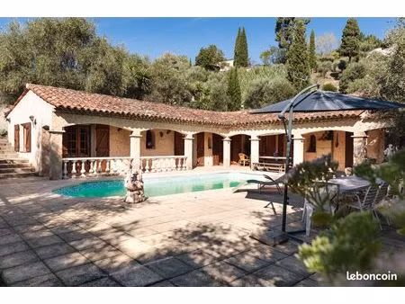 villa 4 pièces 87 m²