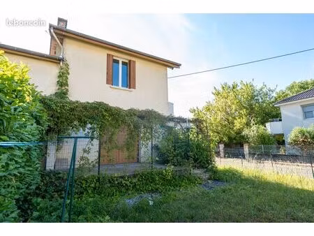 maison de ville avec jardin et garage – 73 m² – bourg-en-bresse