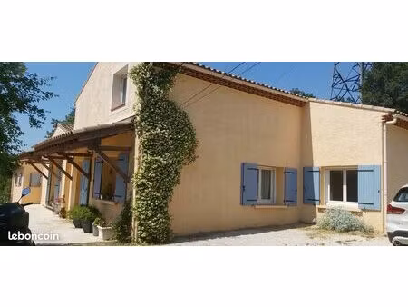 maison allauch 7 pieces - piscine sur 1000m2 terrain