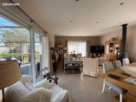 maison de plain-pied 118 m² + hangar 120 m² sur 1 155 m²