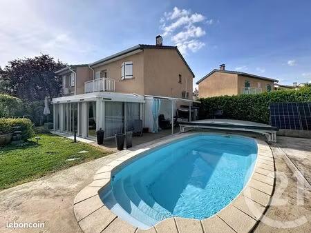 maison 6 pièces 130 m²