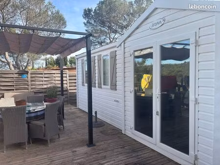 mobilhome 3 chambres dans resort holiday green frejus