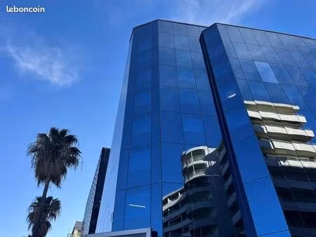 bureaux 779 m² nice