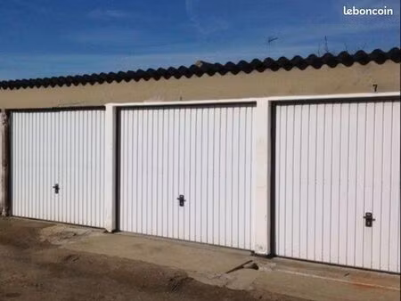chercher à louer garage / box