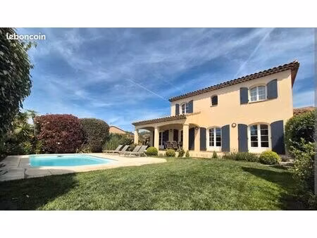 magnifique maison avec piscine