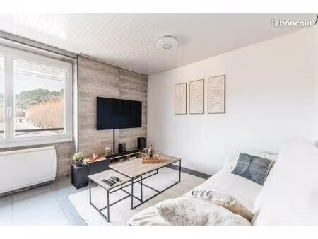 appartement t2 équipé + loggia