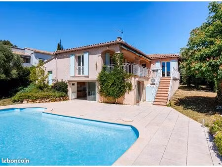 maison  pisicine + studio indépendant  vue mer