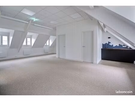 bureaux 66 m²