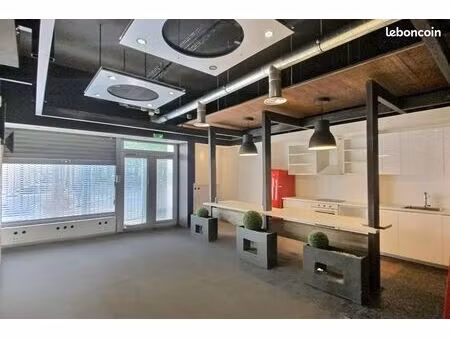 bureaux 83 m²