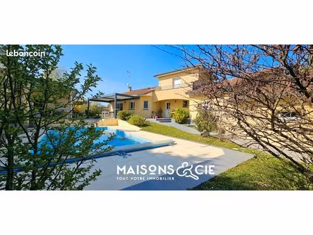 villa 5 pièces 142 m²