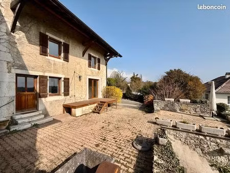 corps de ferme 7 pièces rénové avec goût