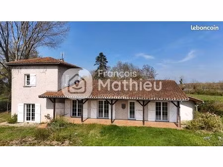 maison 5 pièces 180 m²