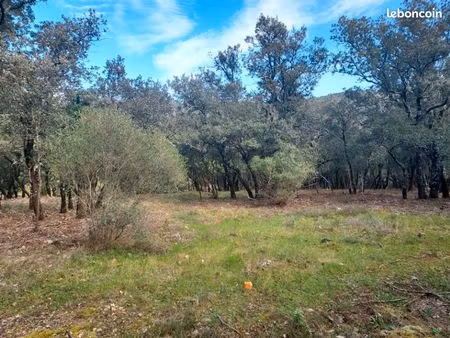 terrain 1 900 m² sainte anastasie sur issole