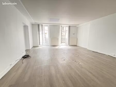 bureaux 220 m²