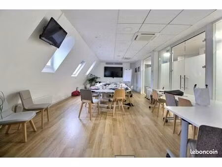 bureaux 164 m²