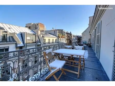 bureaux 208 m²