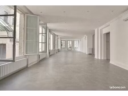 bureaux 250 m²