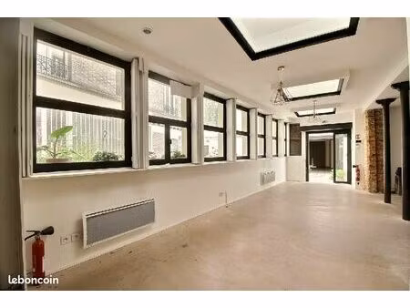 bureaux 130 m²