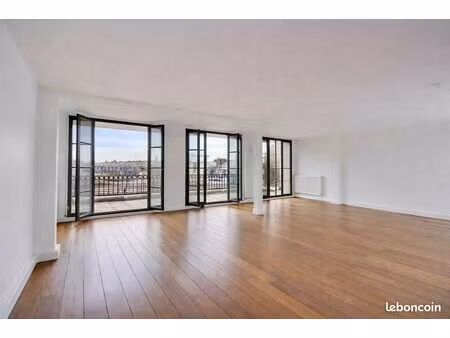 bureaux 211 m²