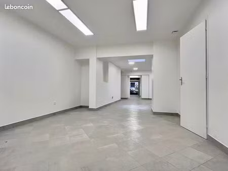 bureaux 80 m²