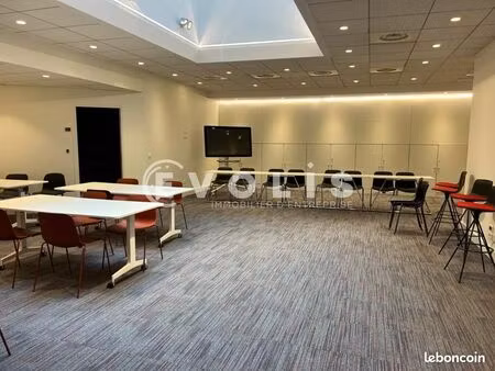 bureaux 116 m²
