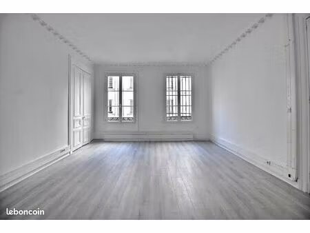 bureaux 132 m²