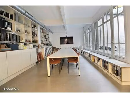 bureaux 134 m²
