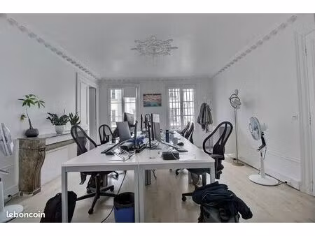 bureaux 138 m²