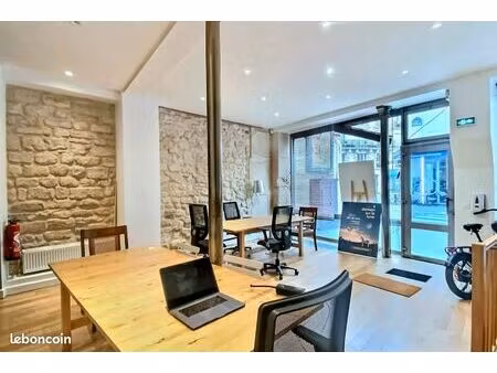 bureaux 100 m²