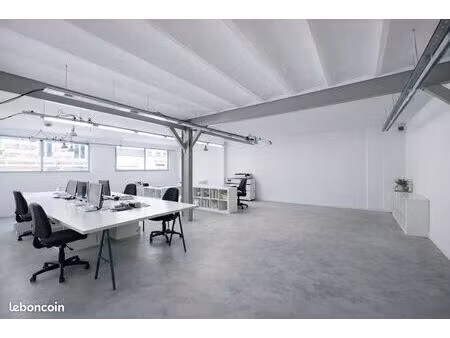 bureaux 104 m²
