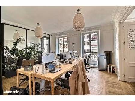 bureaux 135 m²