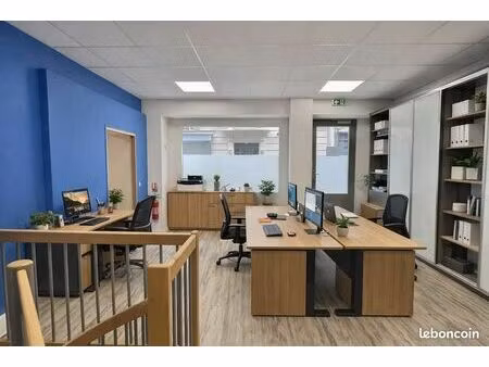 bureaux 150 m²
