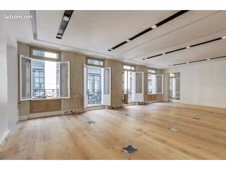 bureaux 115 m²