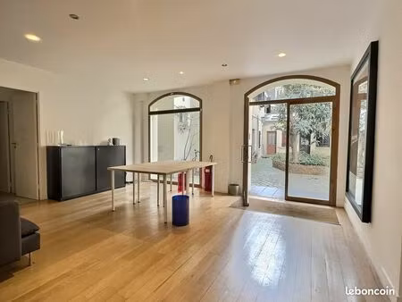 bureaux 100 m²