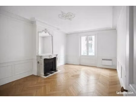 bureaux 147 m²