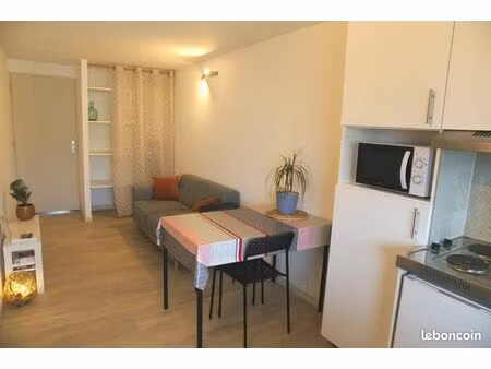 t2 meublé 30m² dans petite résidence  0 de frais d’agence