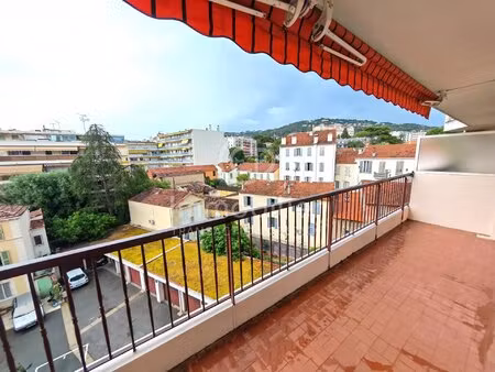 cannes t2 39 m ² - vue degagee