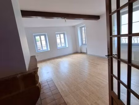 location appartement centre village chessy 69380
