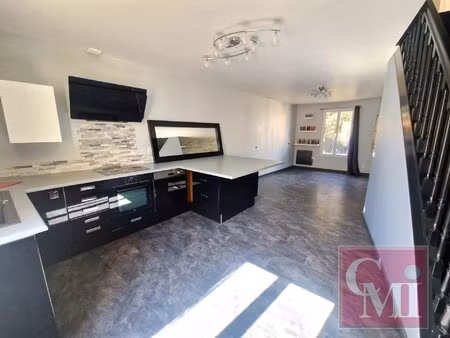 appartement f2 en duplex avec grenier aménageable (f3 possible) !