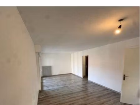 appartement à louer 87 m t4   grand balcon  cave  parking