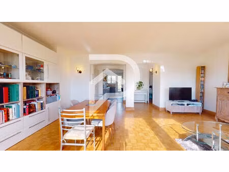au coeur d'un parc privé  appartement de 4 pièces de 82m2