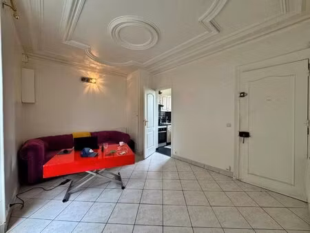 appartement type f2 - secteur tres recherche