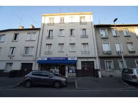 appartement idéalement situé à deux pas de la gare