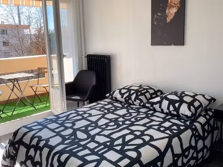 ?chambre haut standing fille meublée parilly 15 min bellecour 200m métro
