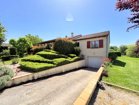 maison individuelle avec garage et terrain