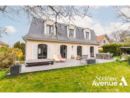 propriété d'exception - environnement privilégié - 7 pièces - 5 chambres 220m² habitable