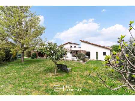 villa contemporaine t6 sainte foy d'aigrefeuille